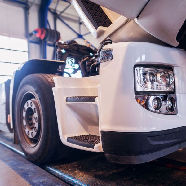 Revisione veicoli Pesanti/ Autobus